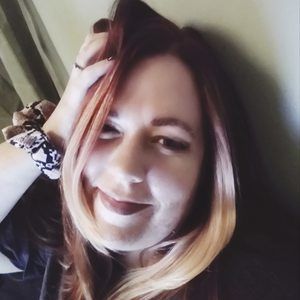 Meet your Posher, Lena